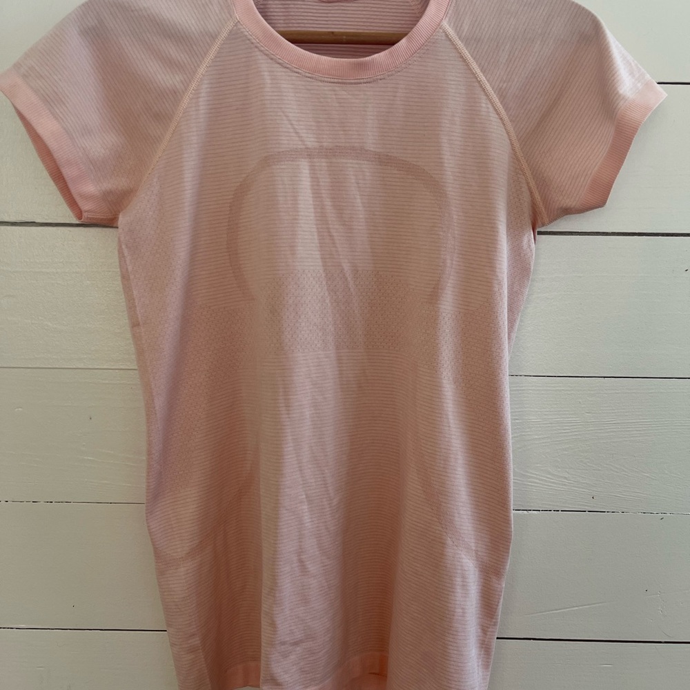 Lululemon | Swiftly Tech short sleeve shirt - dew pink